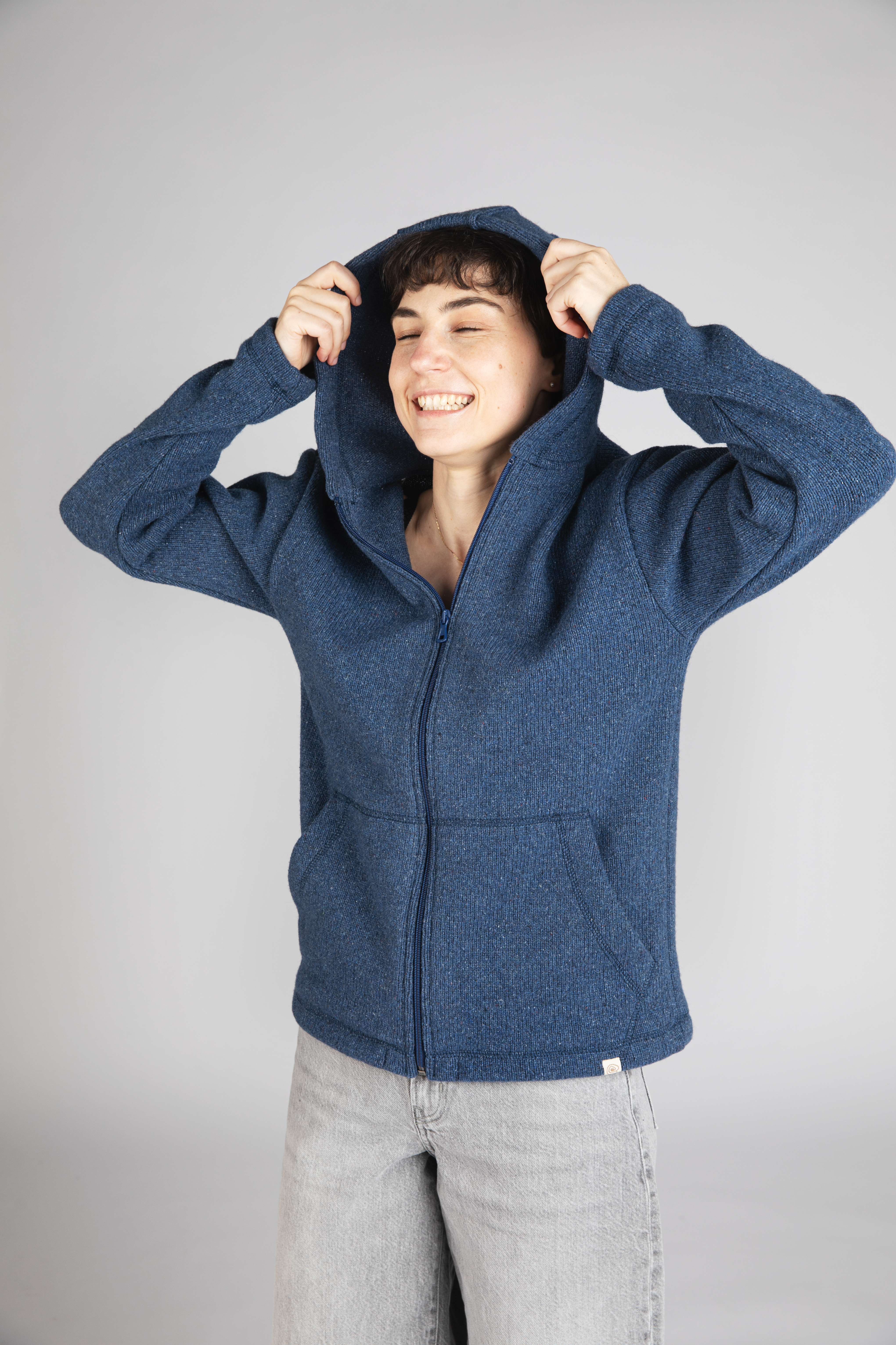 Damen Jacke mit Reißverschluss aus Merinowolle & Seide - Recyclinggarn