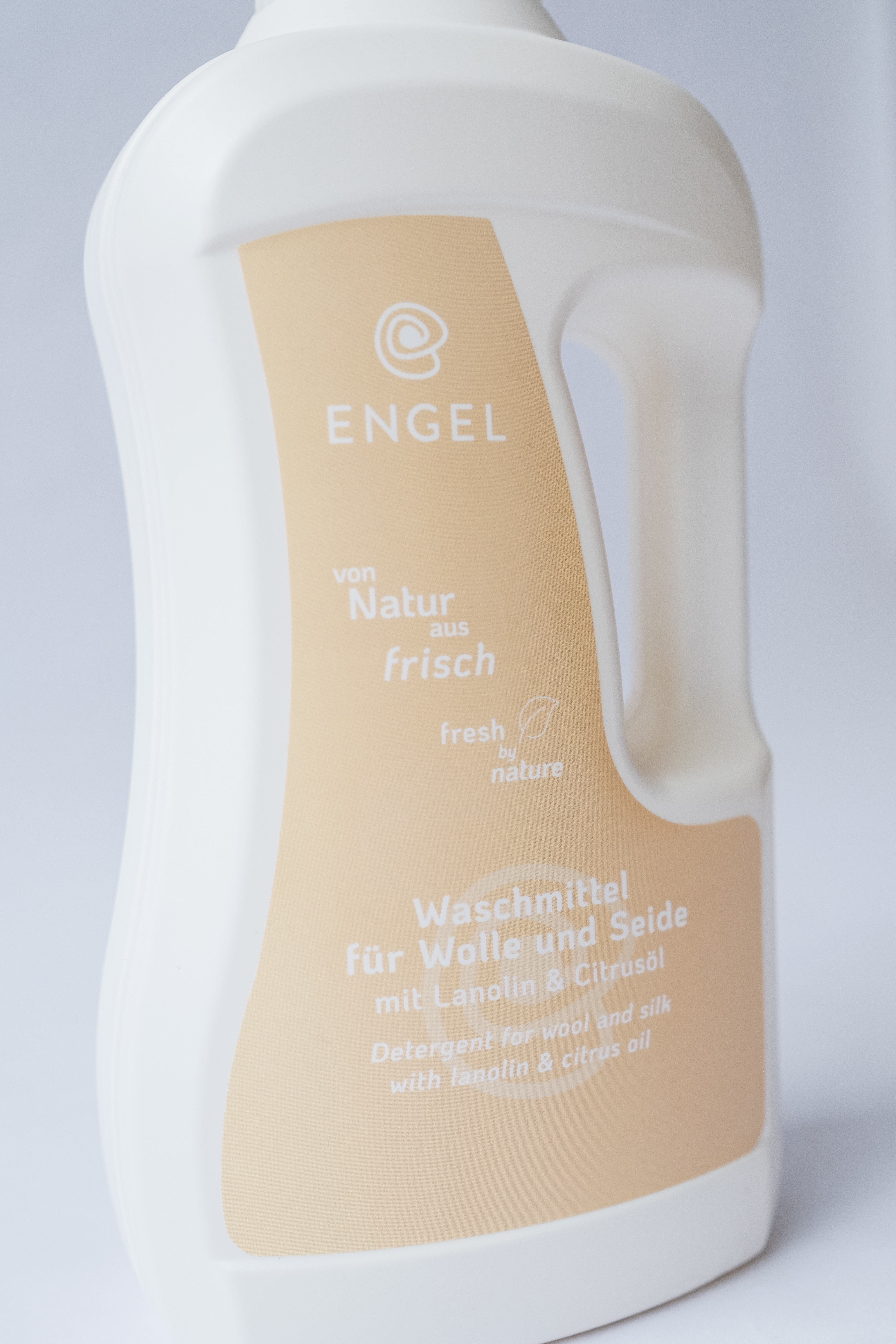 ENGEL Wollwaschmittel mit Lanolin & Citrusöl, 1 Liter